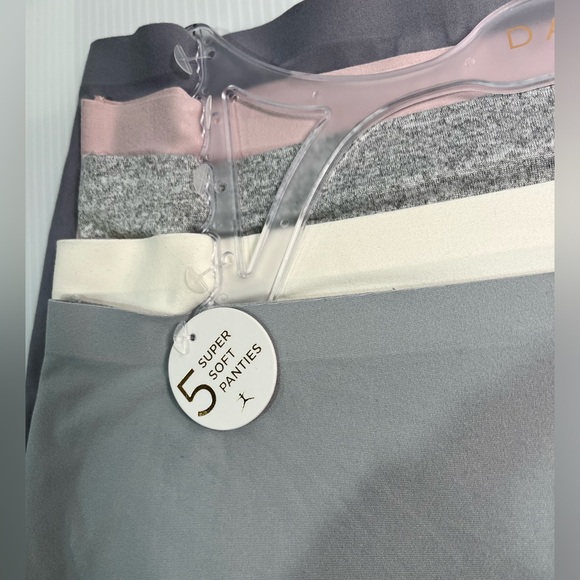 Danskin Super Soft Slim and Thin Laser Cut Tech Sealed No-Show 5 pc Panties Set - Picture 8 of 10